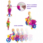 Boneca Com Bicicleta Ciclista Pedala Brinquedo