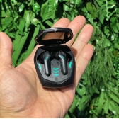 Fone de Ouvido Sem Fio Kaidi 776 Gamer Preto Bluetooth Academia Treino Led