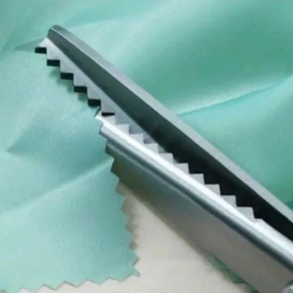 Tesoura Zig Zag Picotar Costura Papel Tecido Profissional Cor Preto