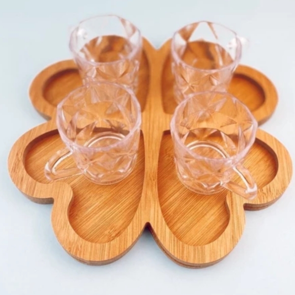 Bandeja Petisqueira Coração Tábua Madeira Bambu 4 Divisões 28cm