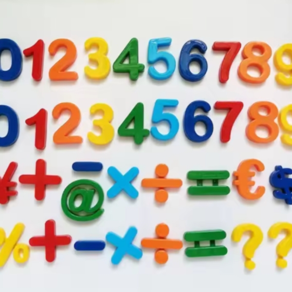 Kit Letras e Números Magnéticos Com 26 Peças Cada Um ENVIO RAPIDO