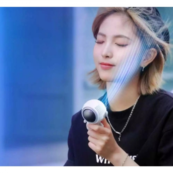 Mini Ventilador Astronauta Portátil Sem Fio De Mão Usb