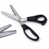 Tesoura Zig Zag Picotar Costura Papel Tecido Profissional Cor Preto