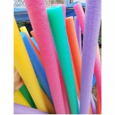 Kit 6 Macarrão Flutuador Piscina – Boias Espaguete com Furo para Praia/Hidro Cores Sortidas