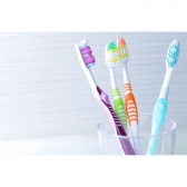 Kit 12 Escovas Dental Média Adulto Com Capa Protetora